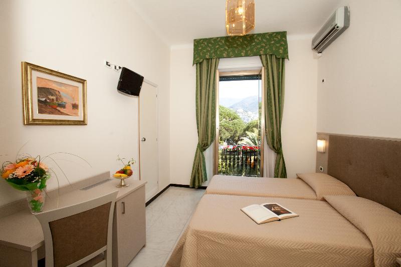 Giulio Cesare 3*